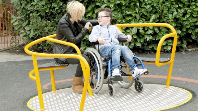 Родители детей-инвалидов имеют право на дополнительные оплачиваемые выходные дни