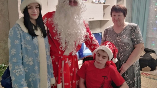 Великолукская городская организация ВОИ устроила новогоднее чудо для детей с инвалидностью