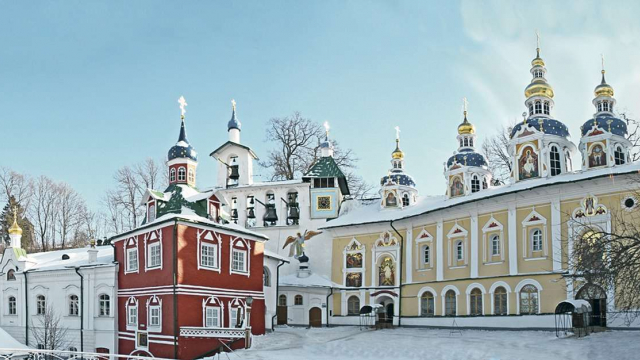 Пандусы появятся у входов в церкви Псково-Печерского монастыря