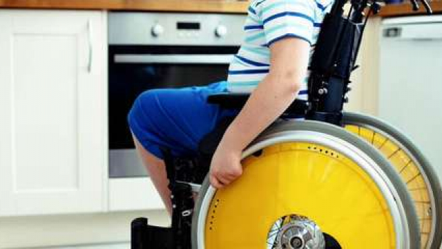 В Госдуме предложили ввести единую льготу на транспортный налог для семей с детьми-инвалидами.