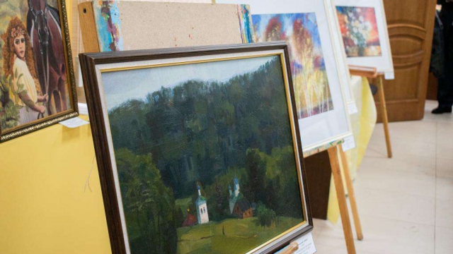 В Пскове открылась выставка картин художников с ограниченными возможностями